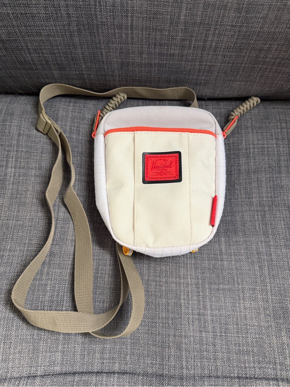 Herschel Supply × Star Wars Luke
Skywalker Cruz Shoulder Bag Light Side Rebel